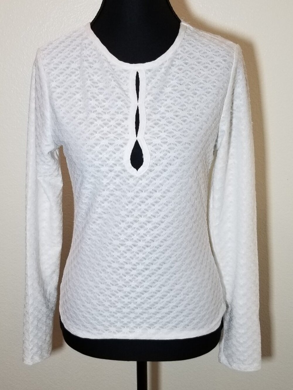 Paper Doll Womens Medium White Long Sleeve Keyhole Shirt Cottage Coachella NWT